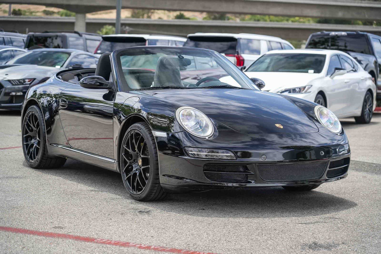 Used 2008 Porsche 911 Carrera RWD image 3
