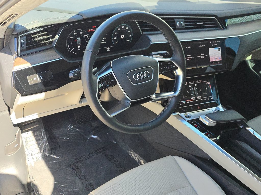 Used 2024 Audi Q8 e-tron Premium Plus w/ Premium Plus Package AWD/4WD image 19