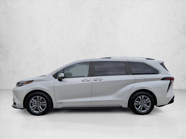 Used 2021 Toyota Sienna Platinum AWD/4WD image 9