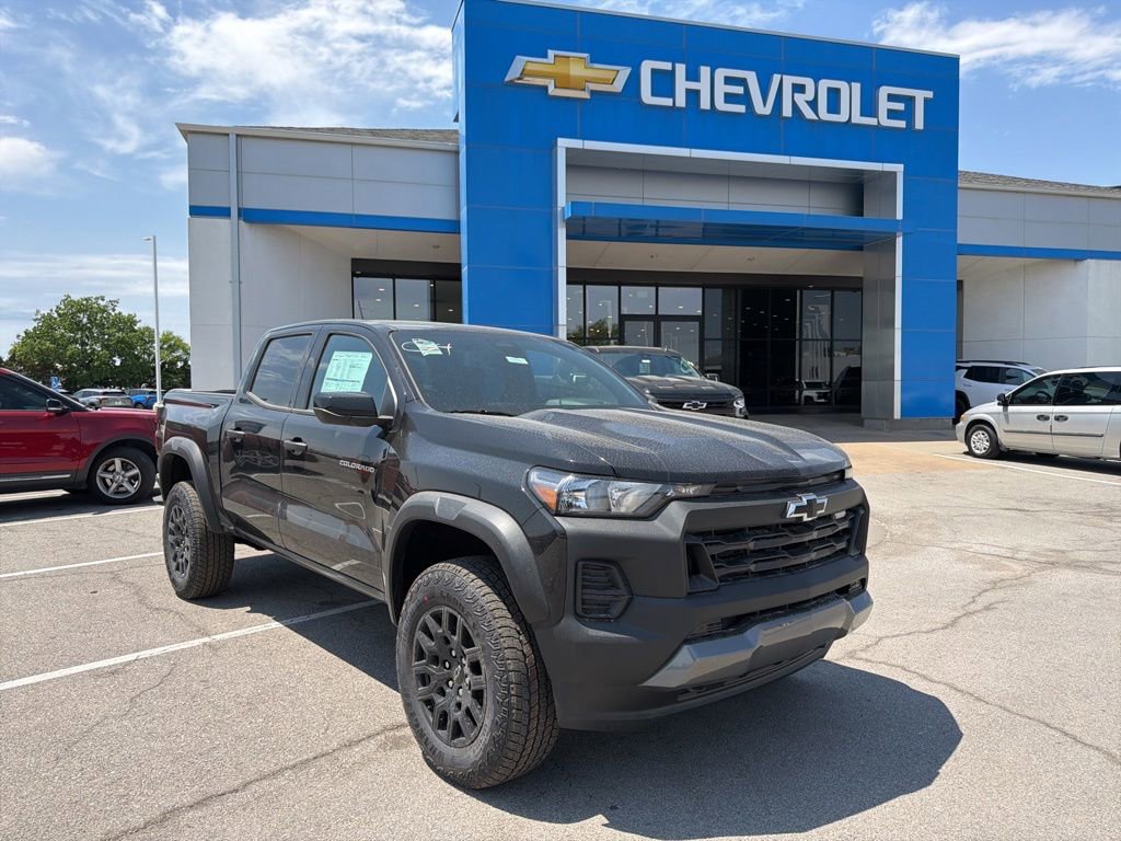 New 2026 Chevrolet Colorado Trail Boss AWD/4WD image 1