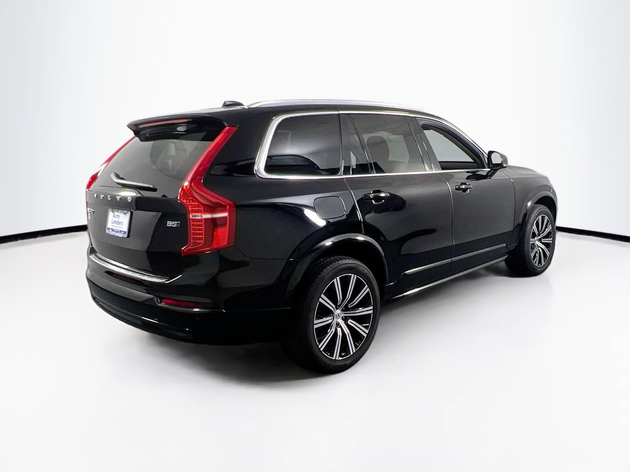 Used 2023 Volvo XC90 B5 Core w/ Protection Package Premier image 5
