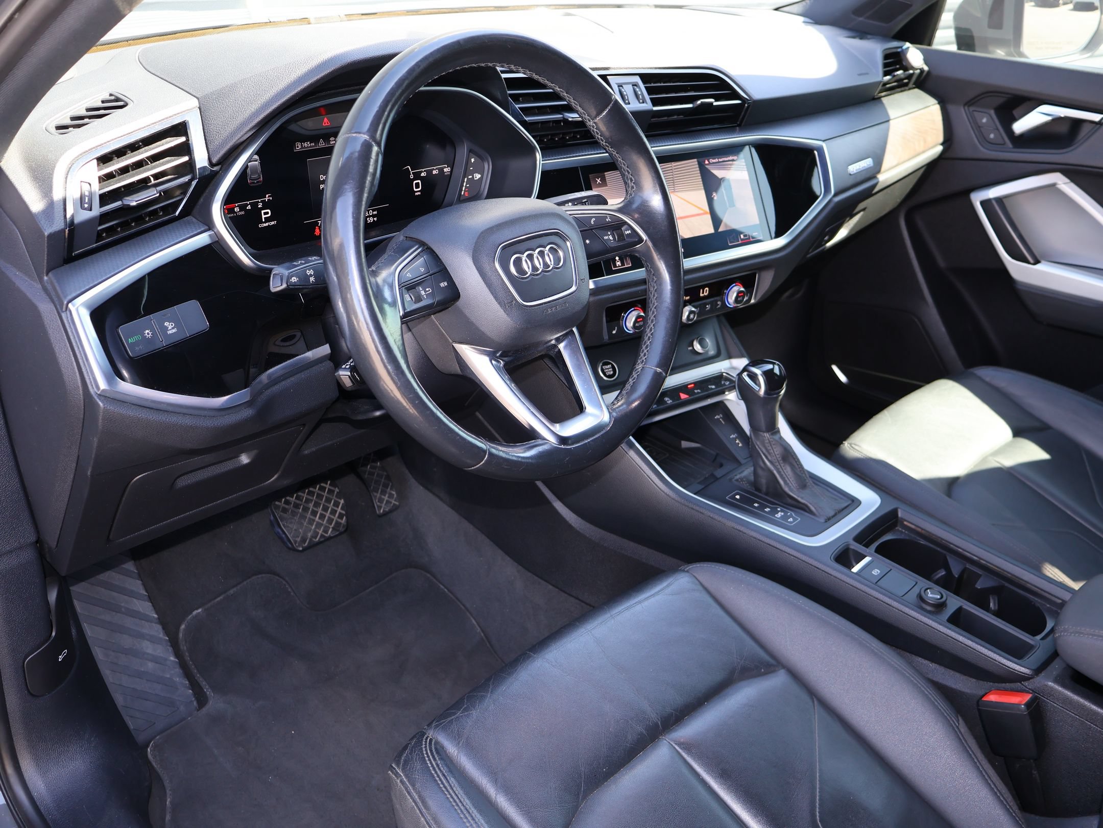 Used 2021 Audi Q3 2.0T Premium Plus w/ Premium Plus Package AWD/4WD image 4