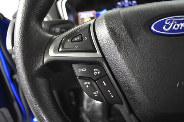 Used 2020 Ford Fusion SE FWD image 15