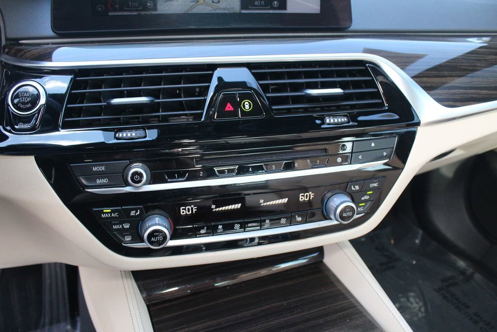 Used 2018 BMW 530i xDrive w/ Premium Package AWD/4WD image 15