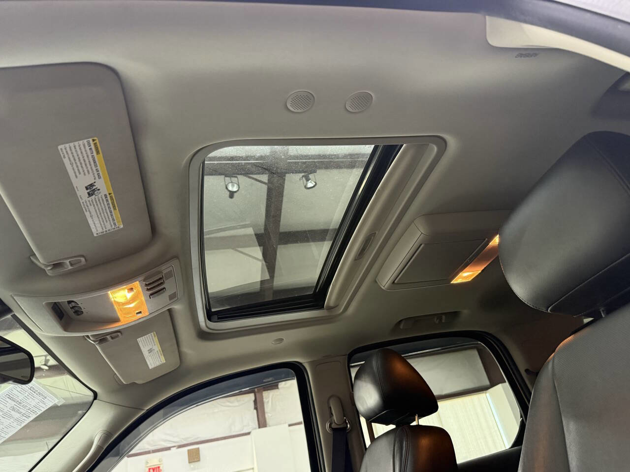 Used 2014 Cadillac Escalade Premium AWD/4WD image 31