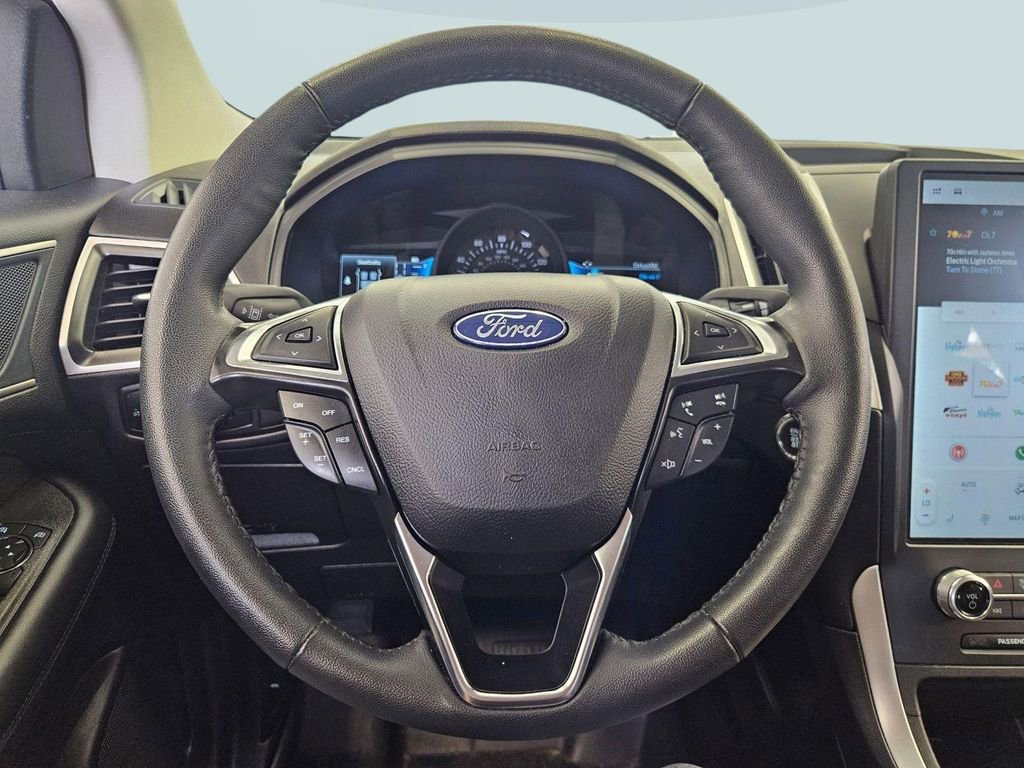 Used 2024 Ford Edge SEL AWD/4WD image 14