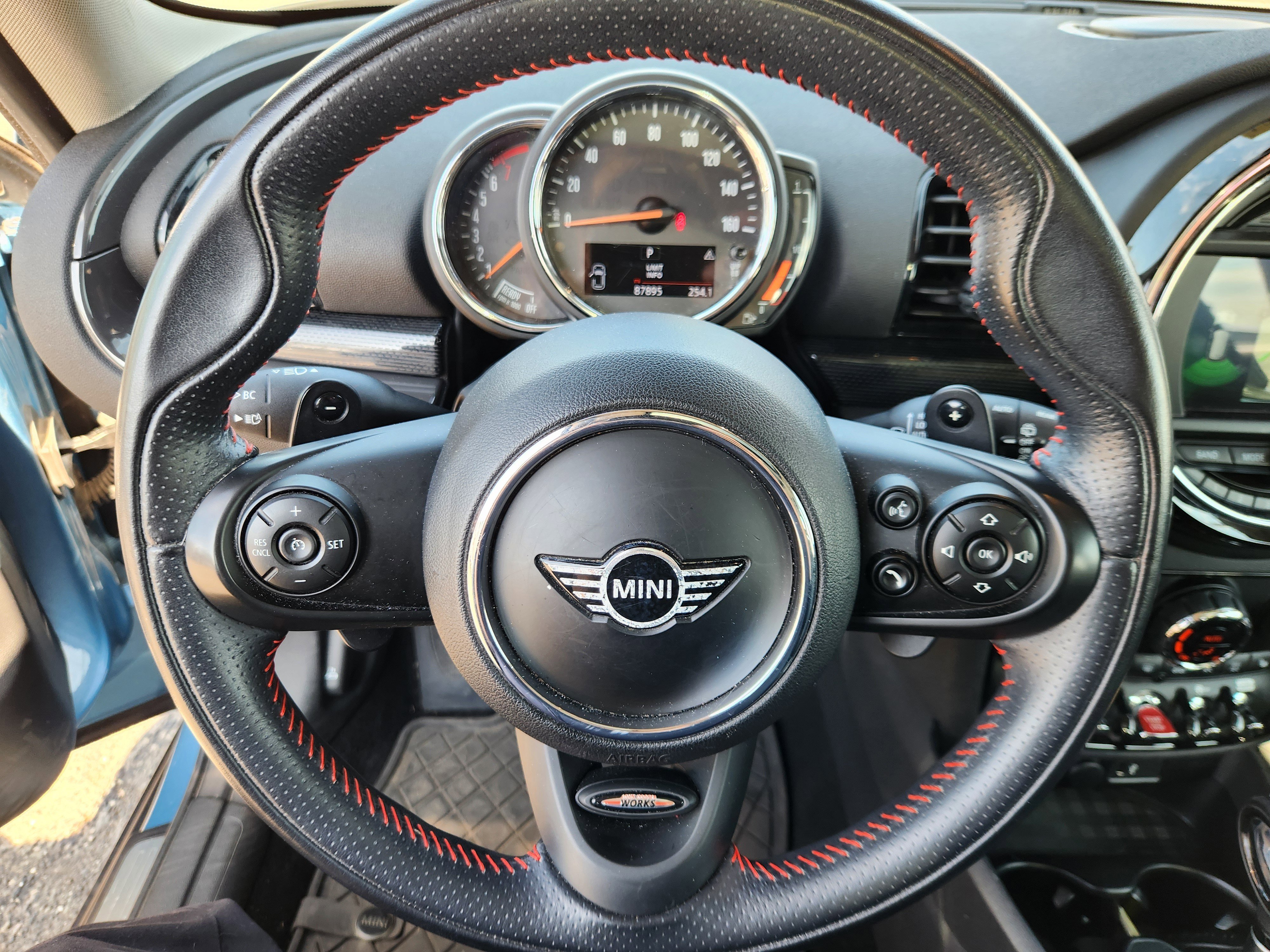 Used 2019 MINI Cooper Clubman S w/ Storage Package image 9