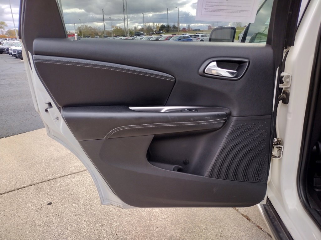 Used 2014 Dodge Journey Crossroad w/ Popular Equipment Group image 20