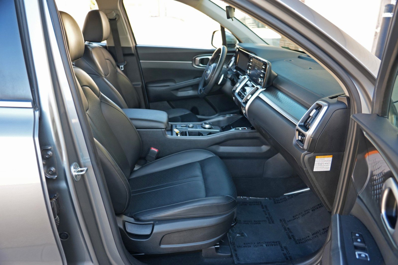 Used 2021 Kia Sorento EX FWD image 15