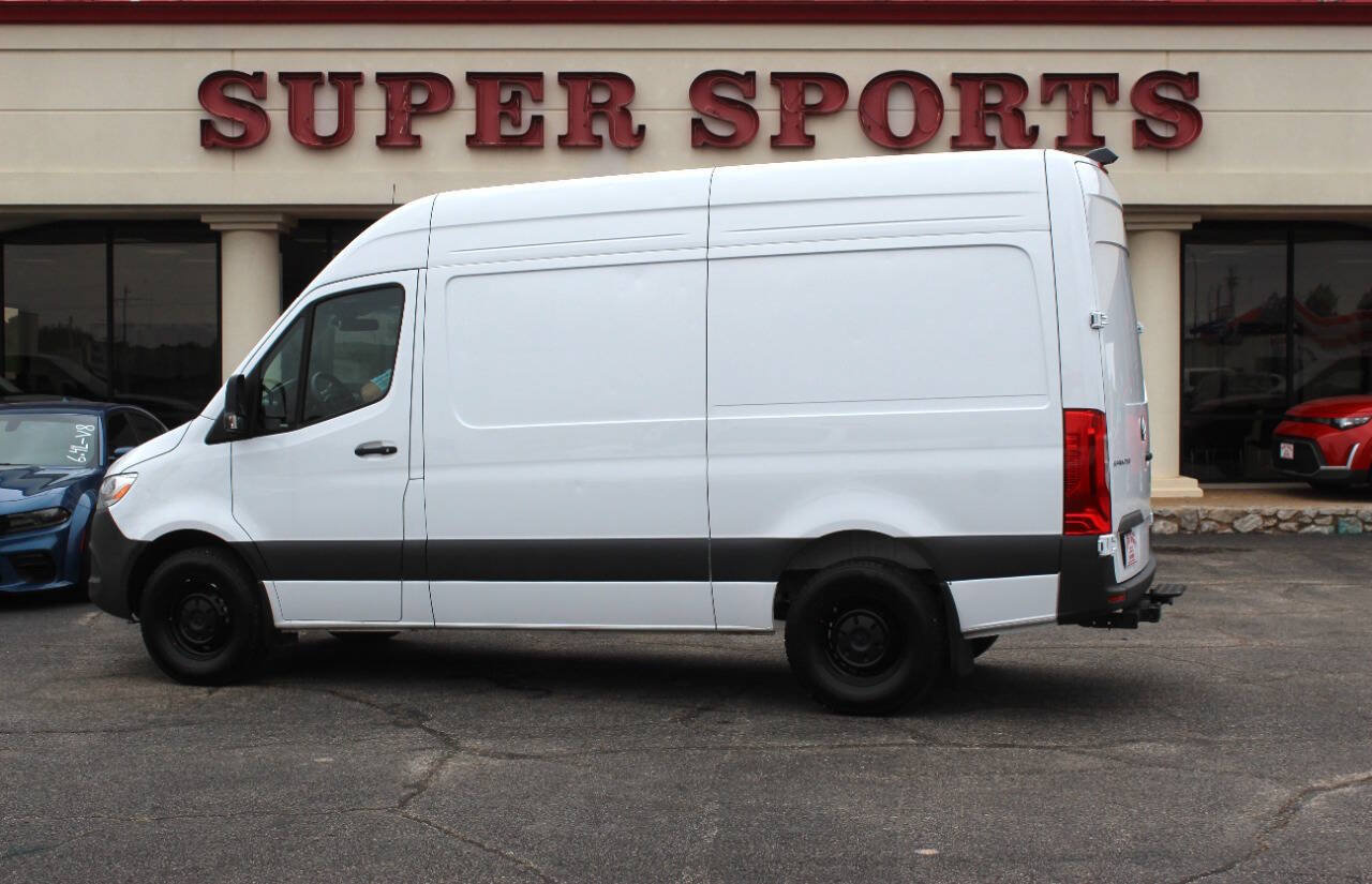 Used 2025 Mercedes-Benz Sprinter 2500 image 5