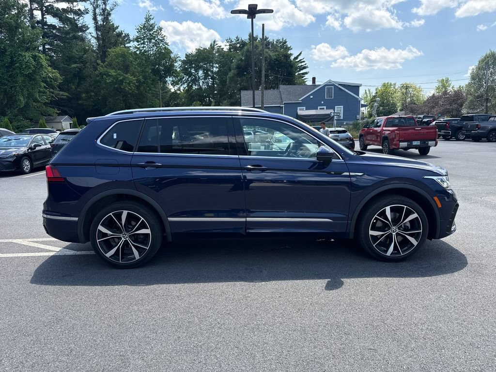 Used 2022 Volkswagen Tiguan SEL R-Line AWD/4WD image 6