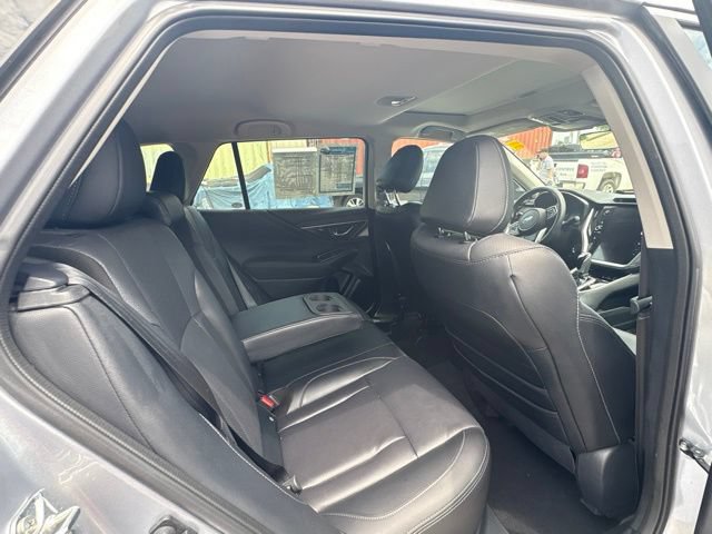 Used 2025 Subaru Outback Limited AWD/4WD image 15