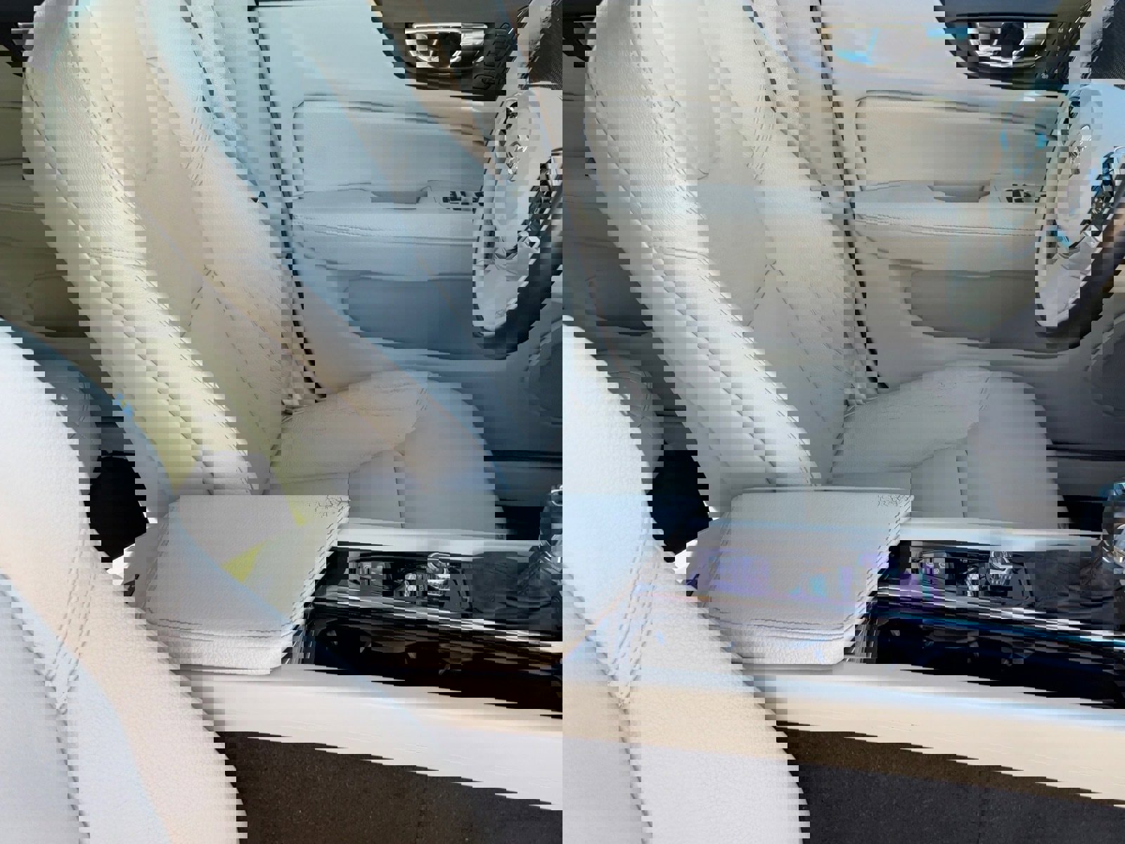 Used 2020 Volvo S60 T6 Momentum image 12