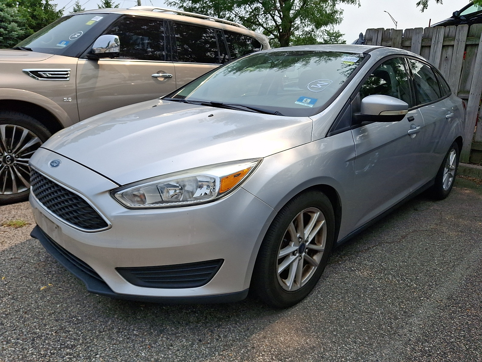 Used 2016 Ford Focus SE w/ SE Power Seat Package FWD image 1
