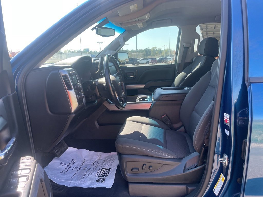 Used 2018 Chevrolet Silverado 1500 LT w/ Texas Edition image 17
