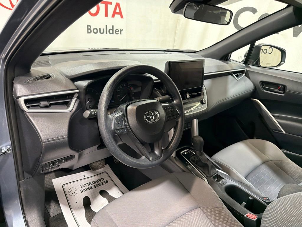 Used 2025 Toyota Corolla Cross AWD Hybrid image 23