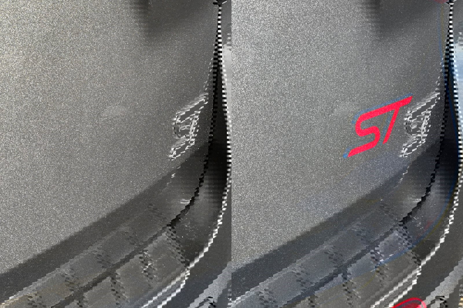 Used 2020 Ford Explorer ST w/ Premium Technology Package image 29