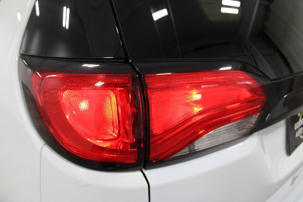 Used 2024 Chrysler Voyager LX FWD image 22