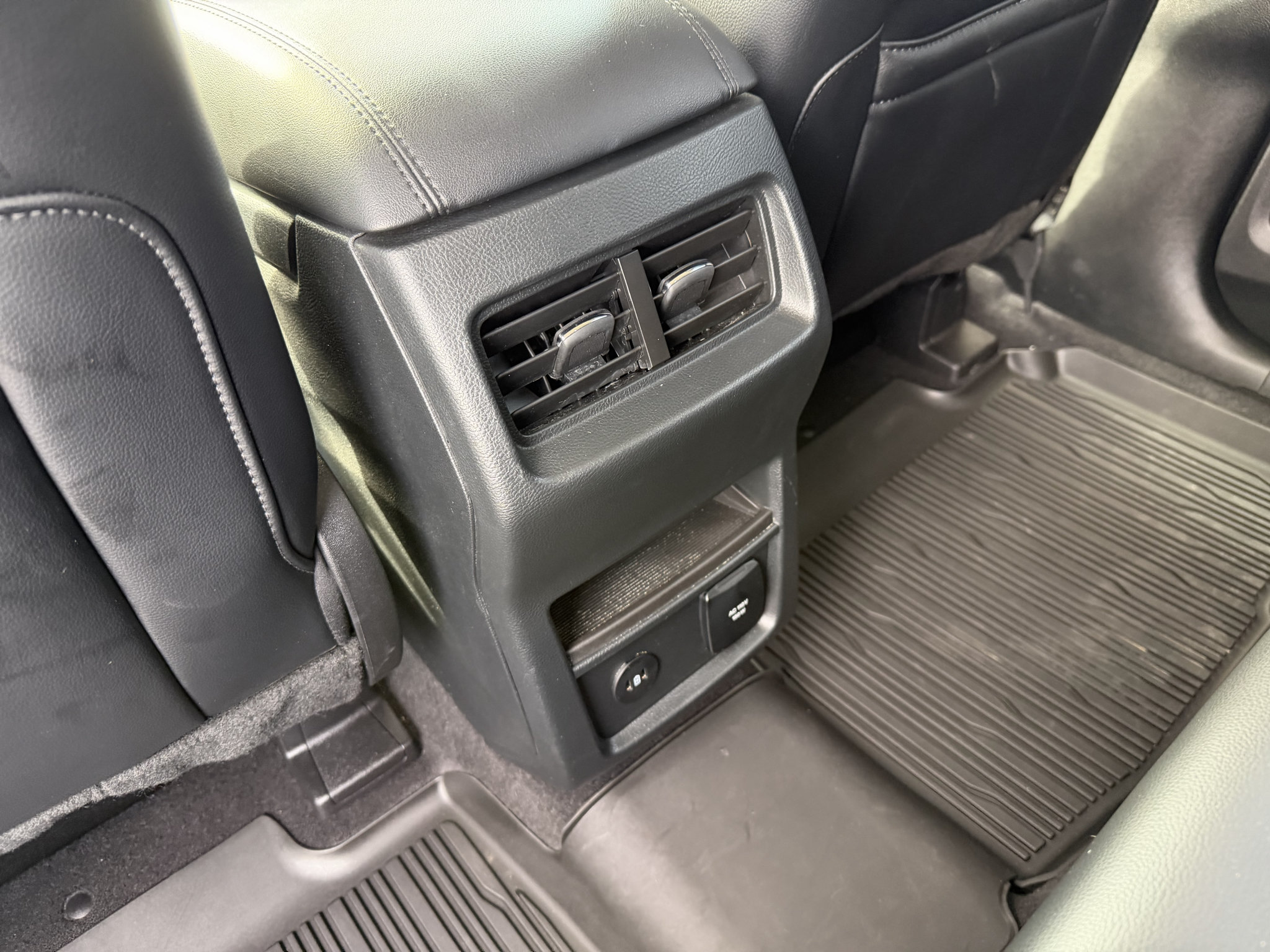 Used 2023 Ford Edge SEL w/ Convenience Package AWD/4WD image 14