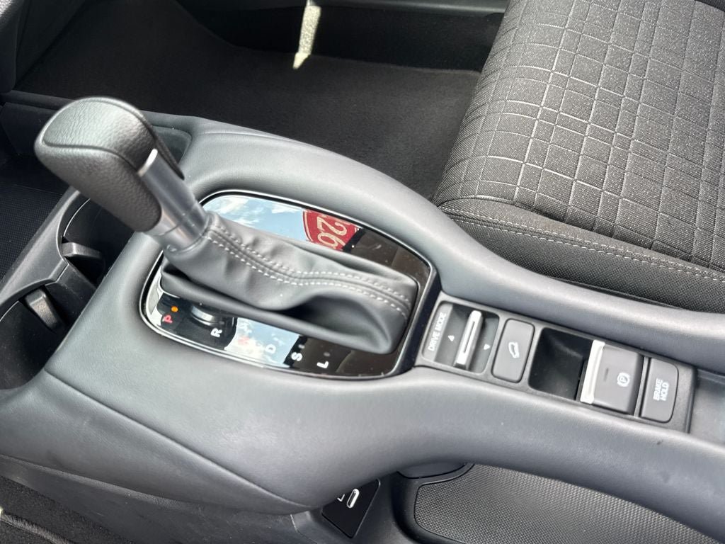 Used 2026 Honda HR-V LX image 19