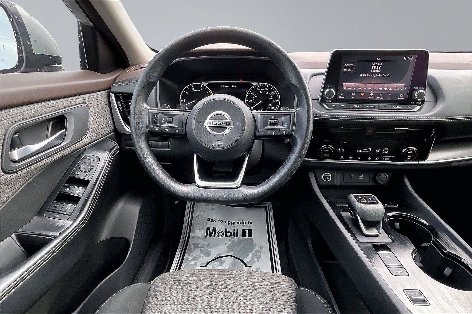 Certified 2021 Nissan Rogue SV FWD image 6