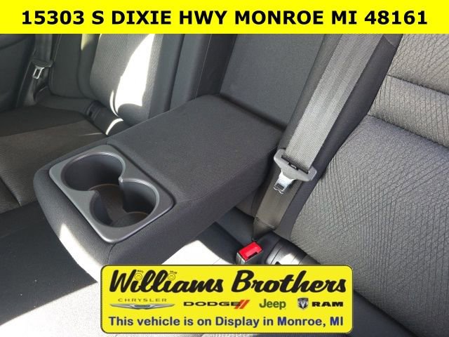 Used 2024 Nissan Rogue SV image 26