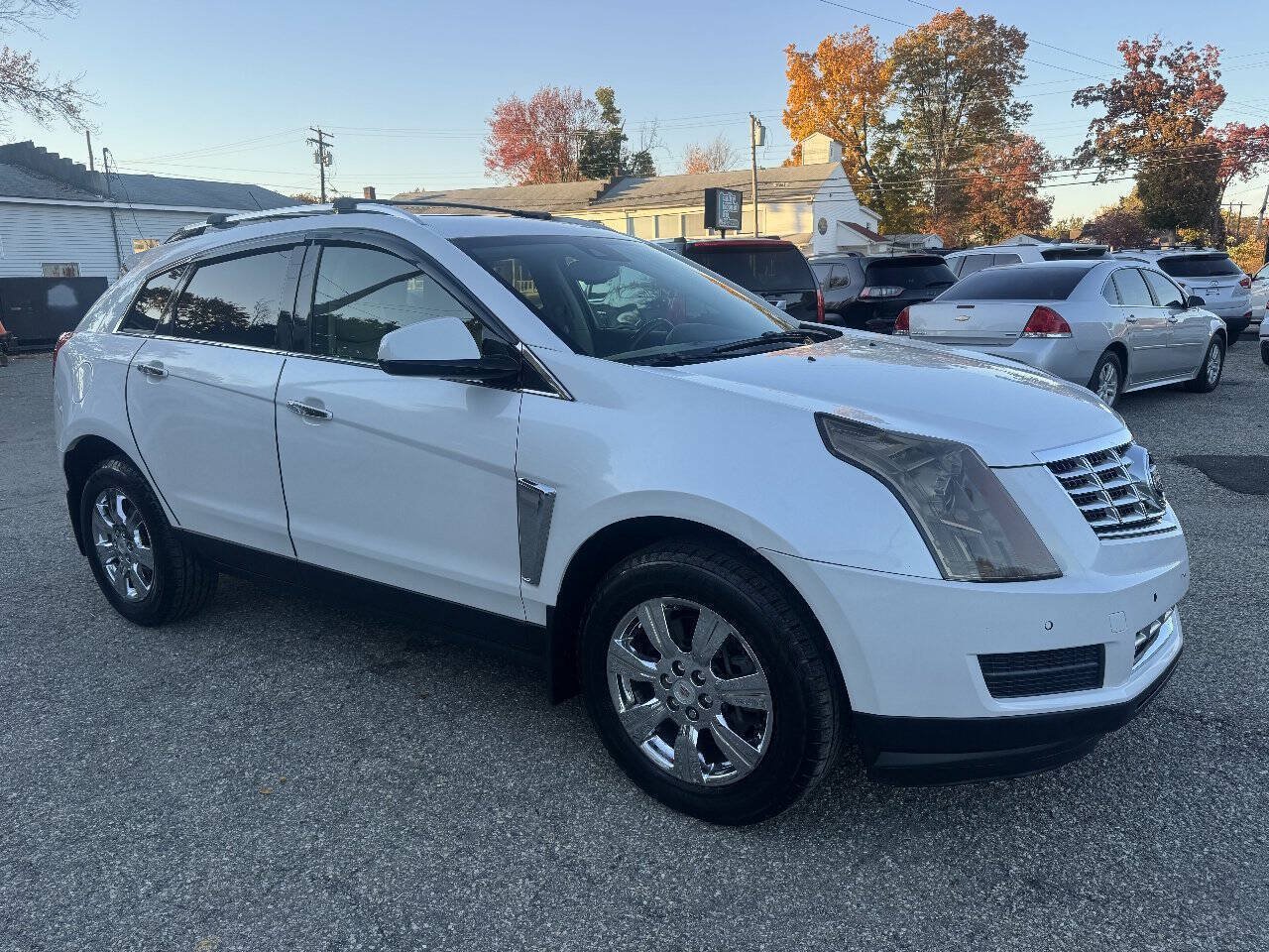 Used 2015 Cadillac SRX Luxury w/ Driver Awareness Package FWD image 5