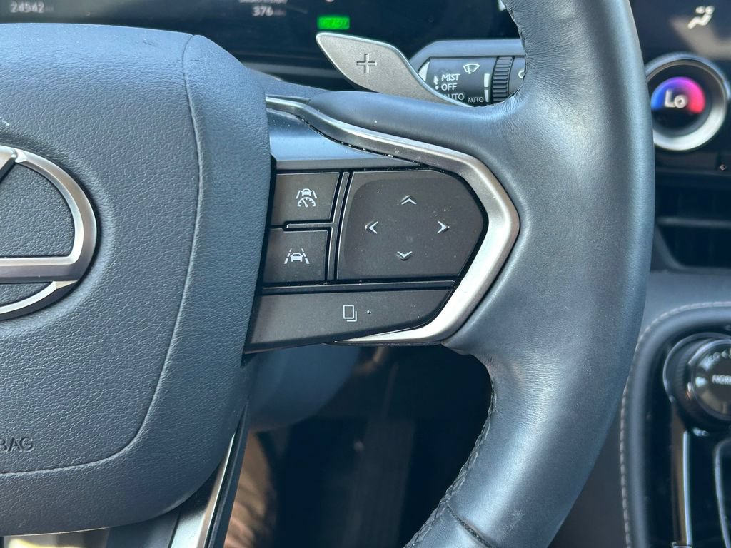 Used 2025 Lexus NX 350h AWD w/ Luxury Package image 40