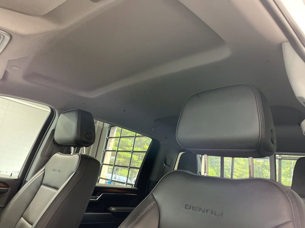 Used 2024 GMC Sierra 3500 Denali image 30