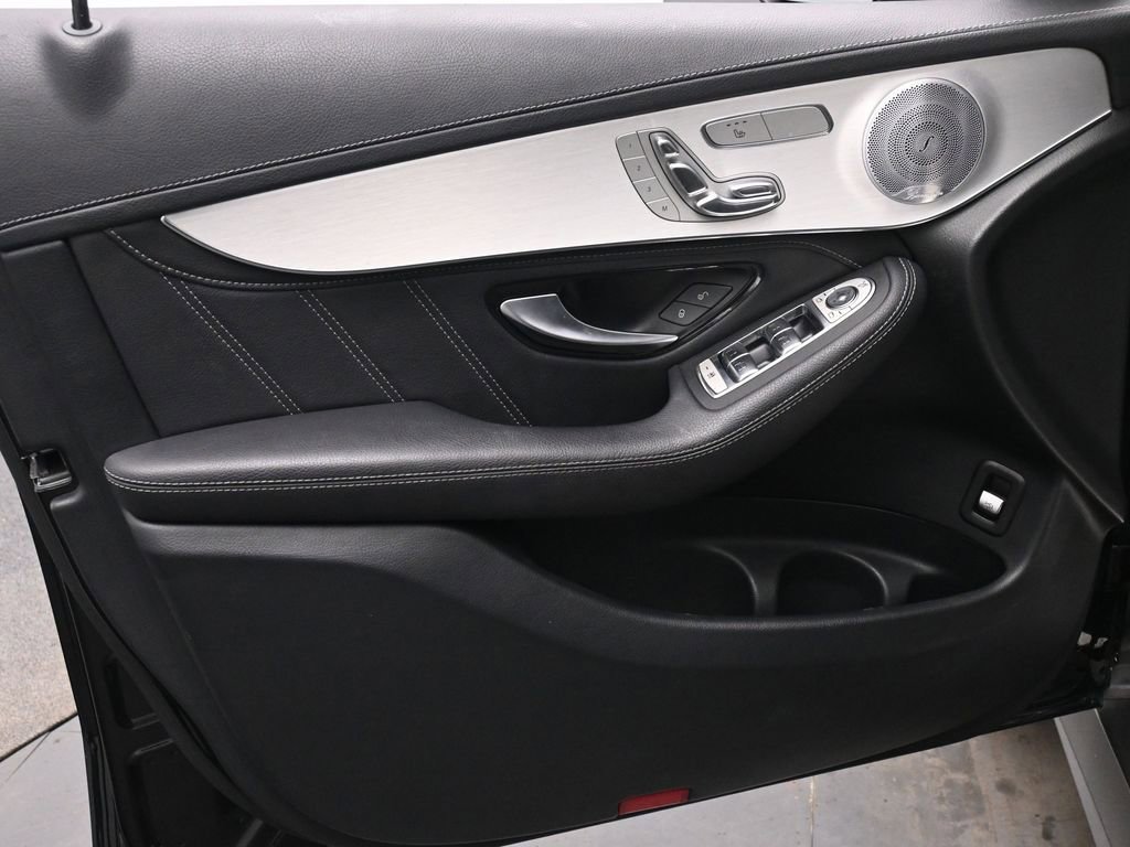 Used 2020 Mercedes-Benz GLC 63 AMG 4MATIC image 13