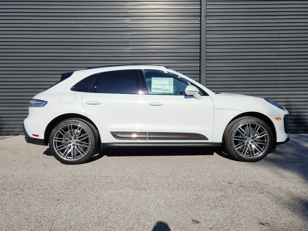 New 2026 Porsche Macan GTS image 8