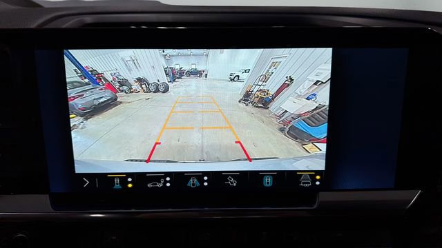 Used 2022 Chevrolet Silverado 1500 LTZ w/ Technology Package image 18