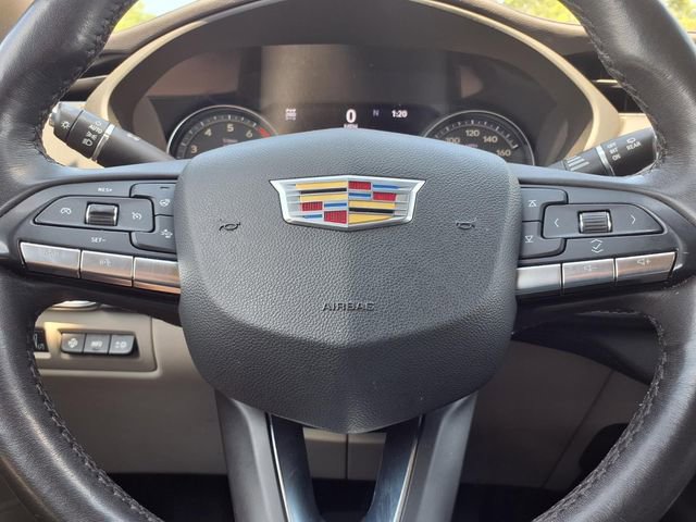 Used 2023 Cadillac XT4 Premium Luxury w/ Technology Package AWD/4WD image 16