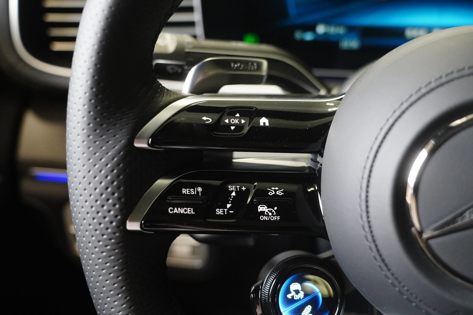 New 2026 Mercedes-Benz GLE 53 AMG 4MATIC Coupe image 19