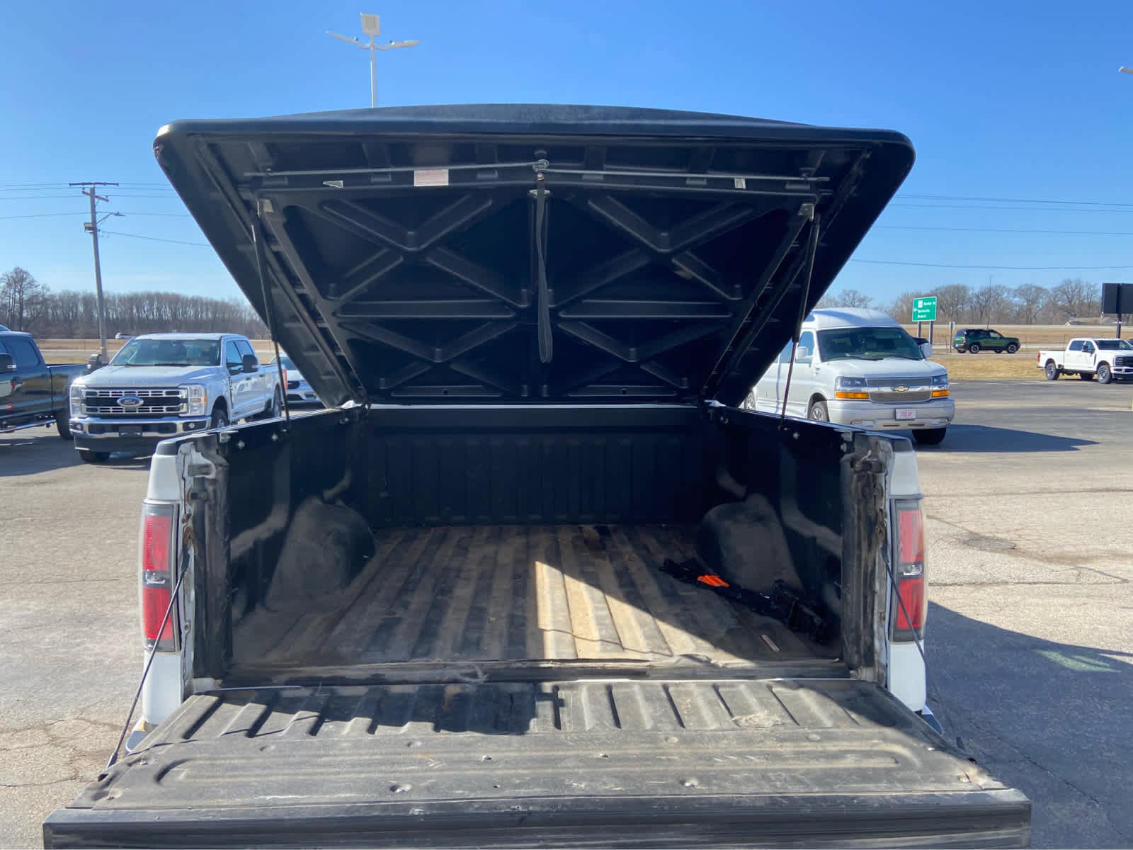 Used 2014 Ford F150 FX4 w/ FX Appearance Package AWD/4WD image 7
