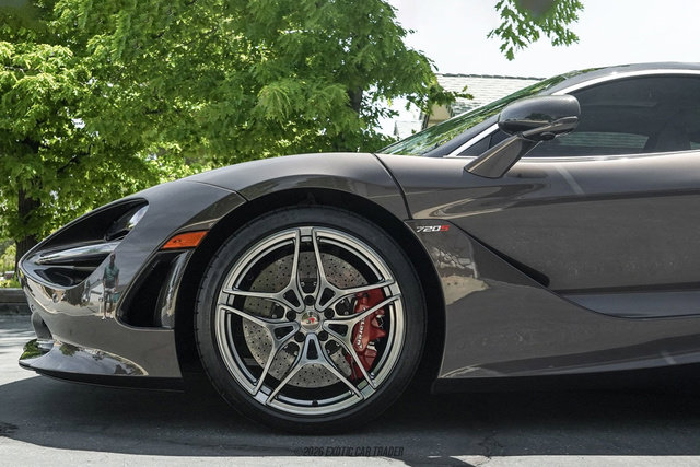 Used 2018 McLaren 720S Luxury RWD image 4