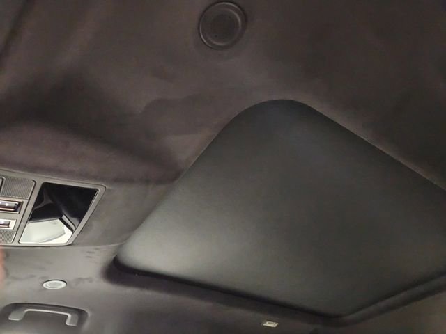 New 2026 Land Rover Defender 110 OCTA image 25