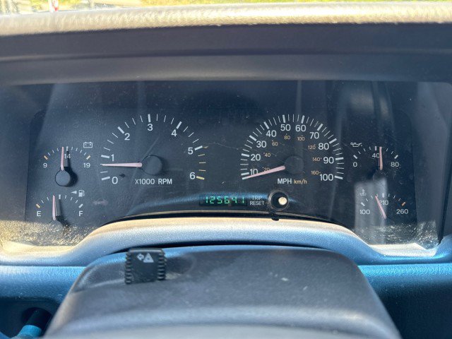 Used 2001 Jeep Cherokee Sport image 16