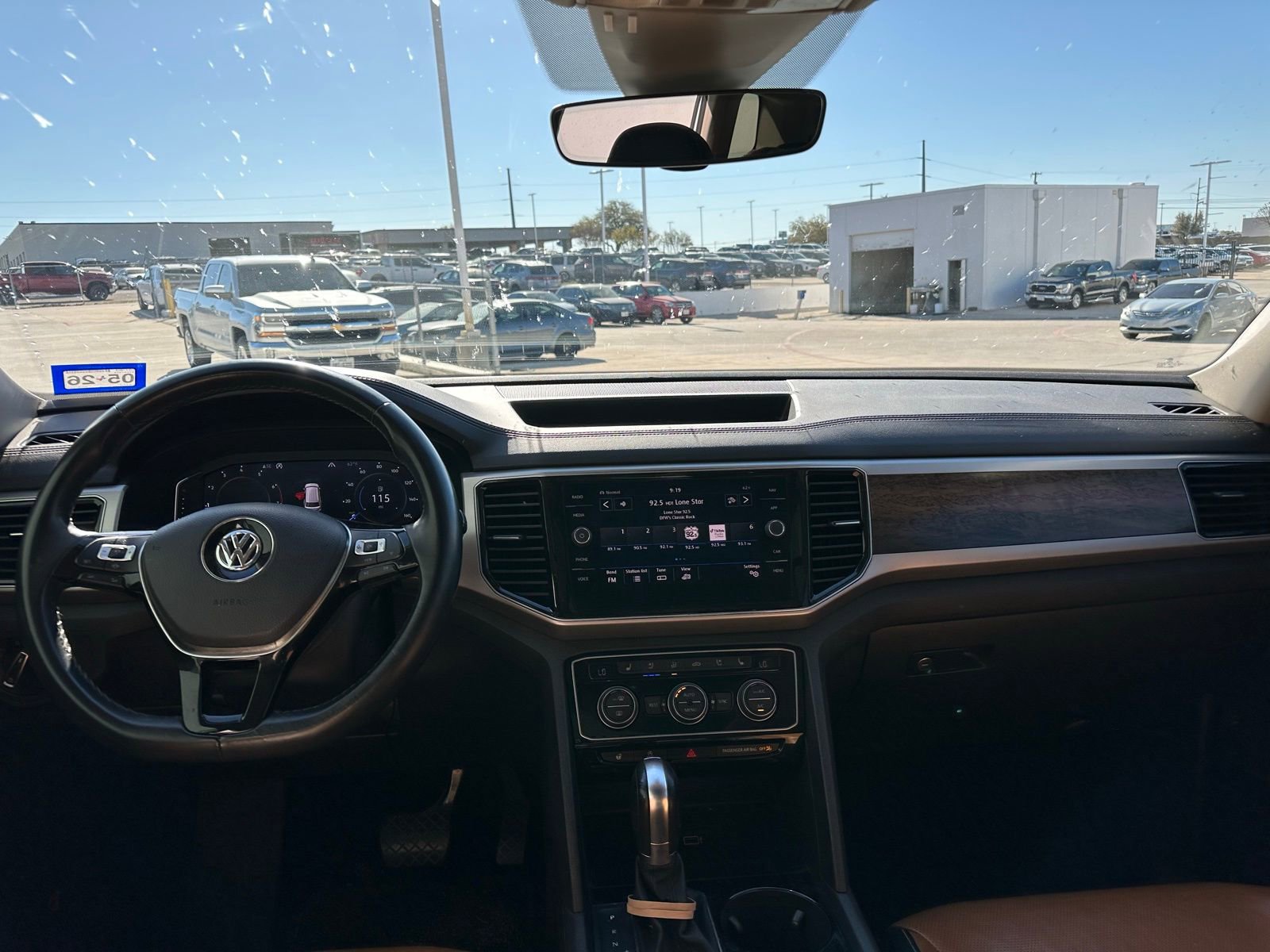 Used 2019 Volkswagen Atlas SEL Premium image 10