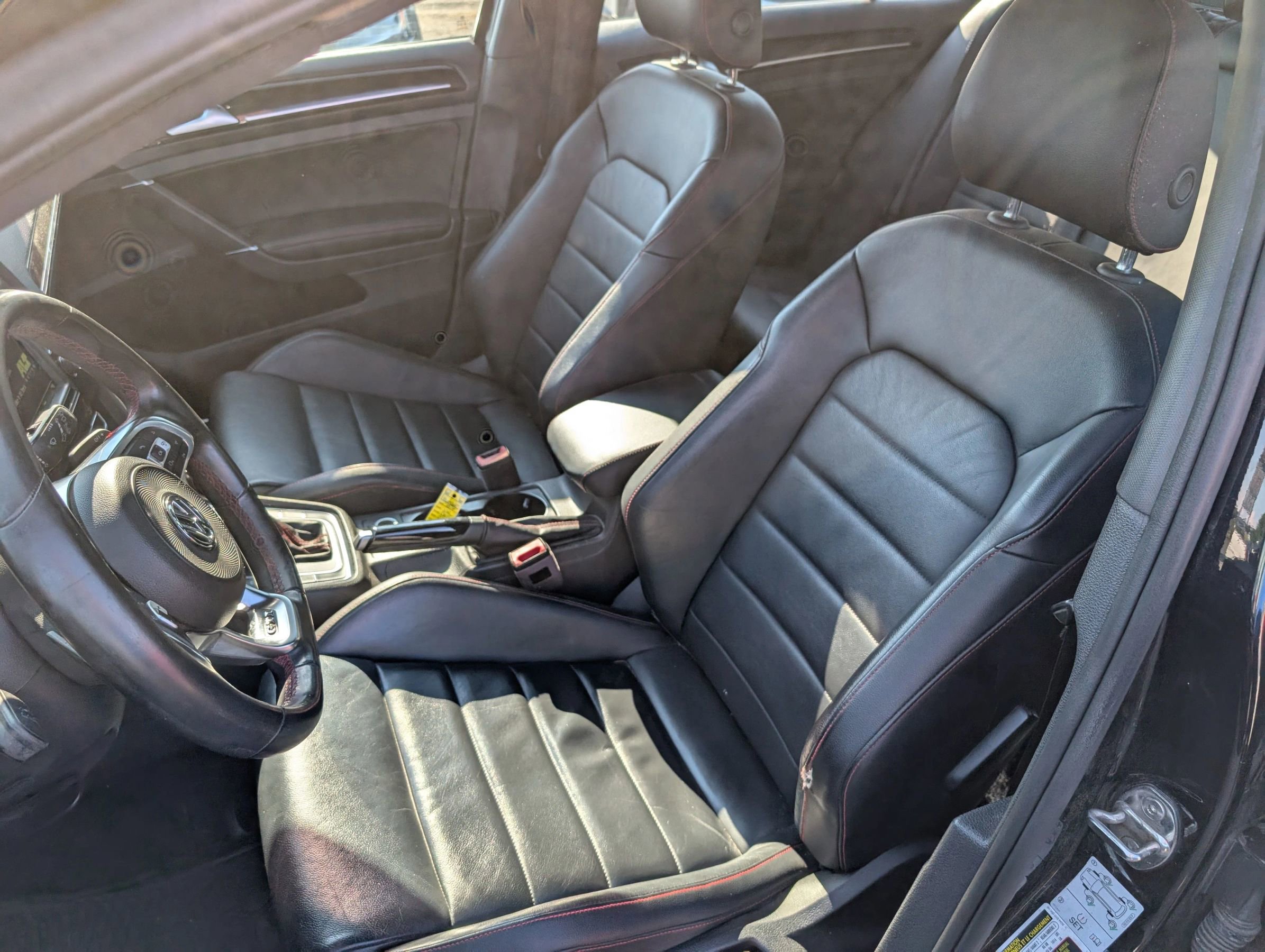 Used 2017 Volkswagen GTI Sport image 15