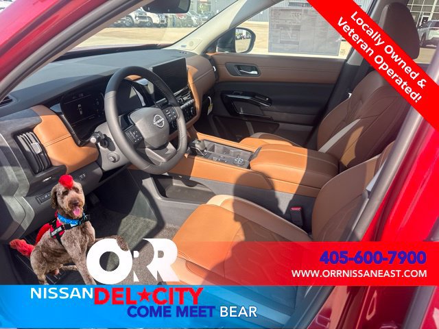 New 2026 Nissan Pathfinder Platinum w/ Accent Package AWD/4WD image 13