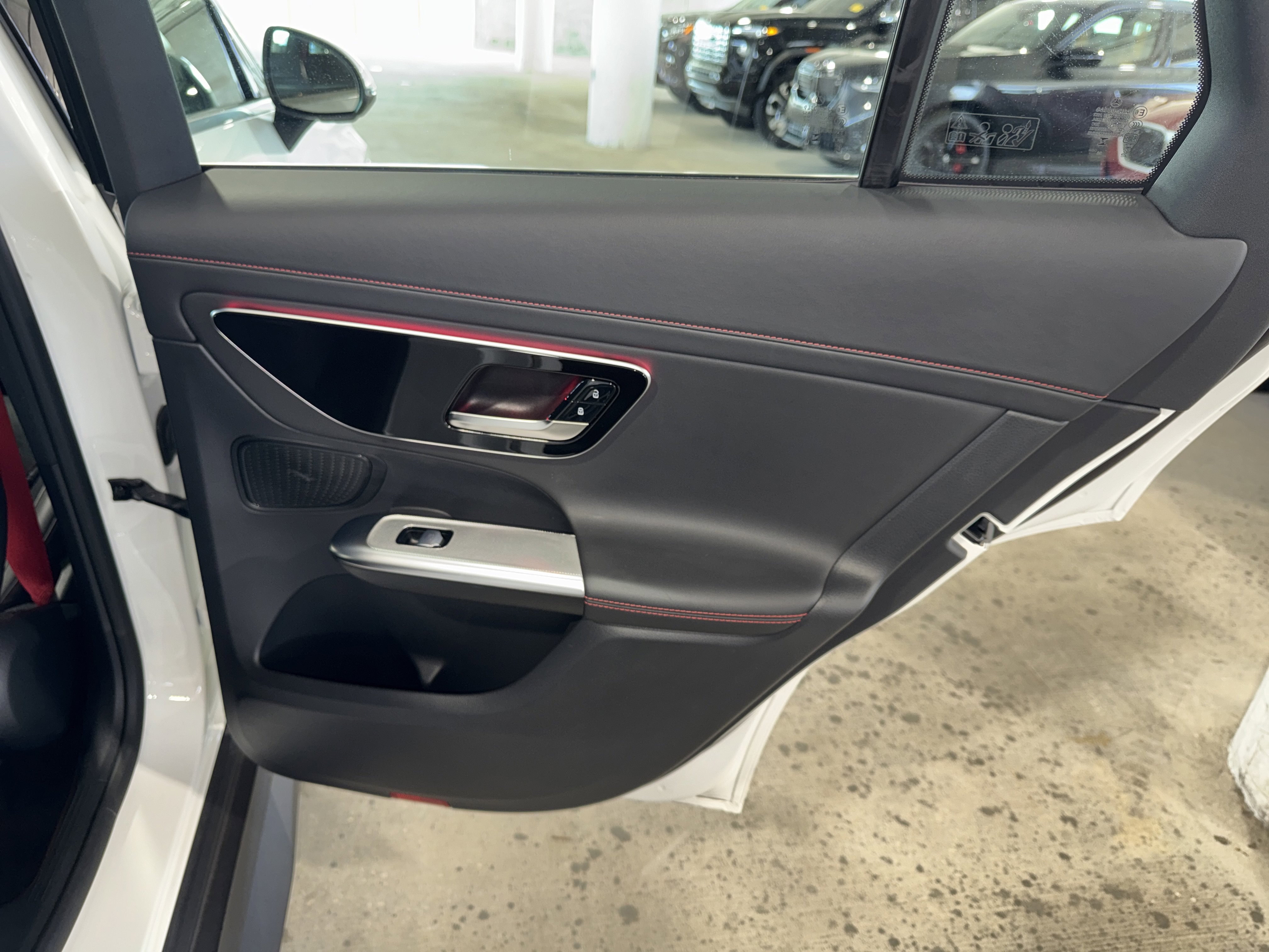 Used 2025 Mercedes-Benz GLC 43 AMG 4MATIC image 11