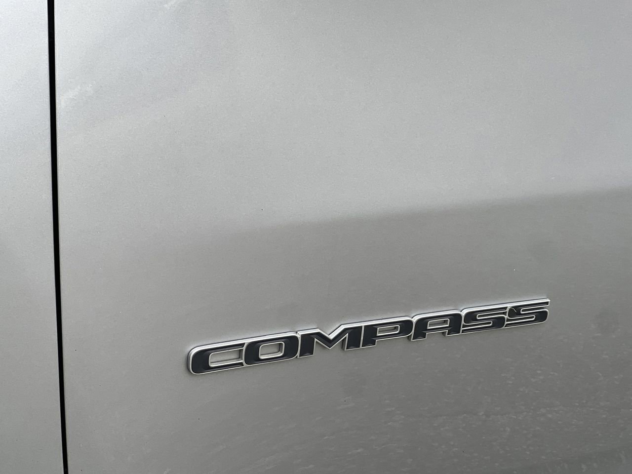 Used 2021 Jeep Compass Limited image 34