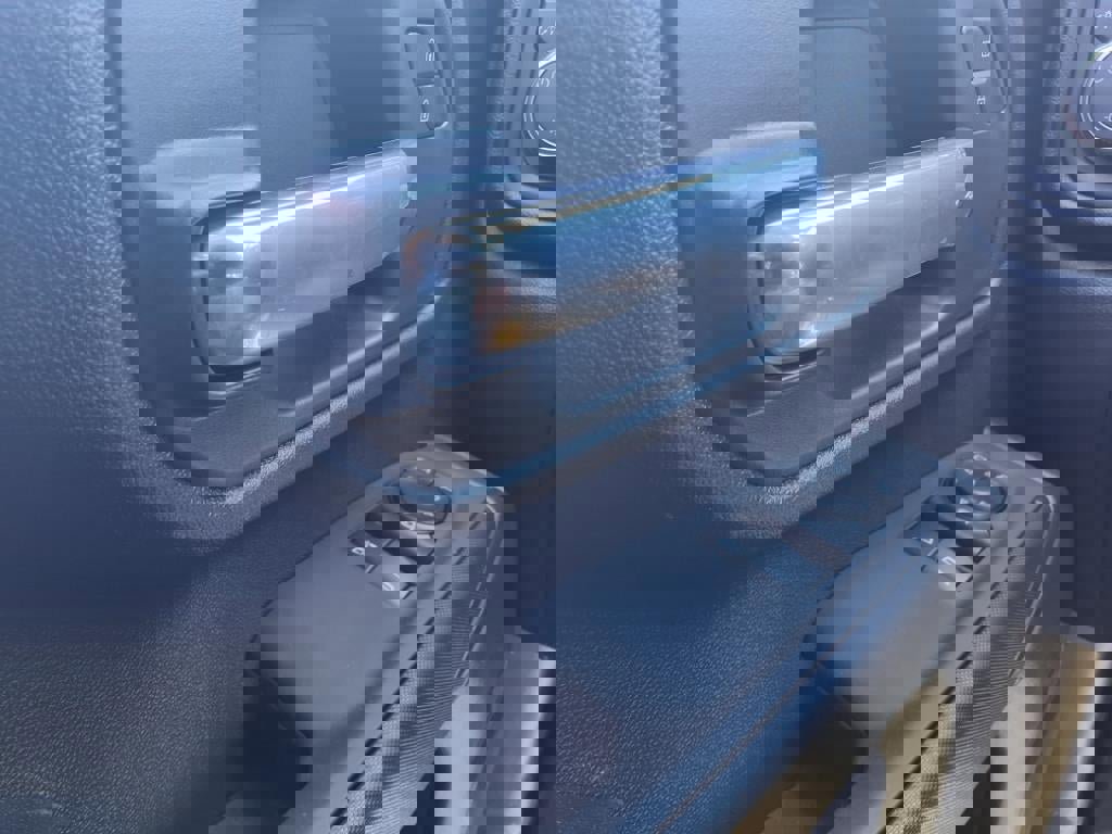 New 2025 GMC Sierra 3500 Pro w/ Convenience Package image 9