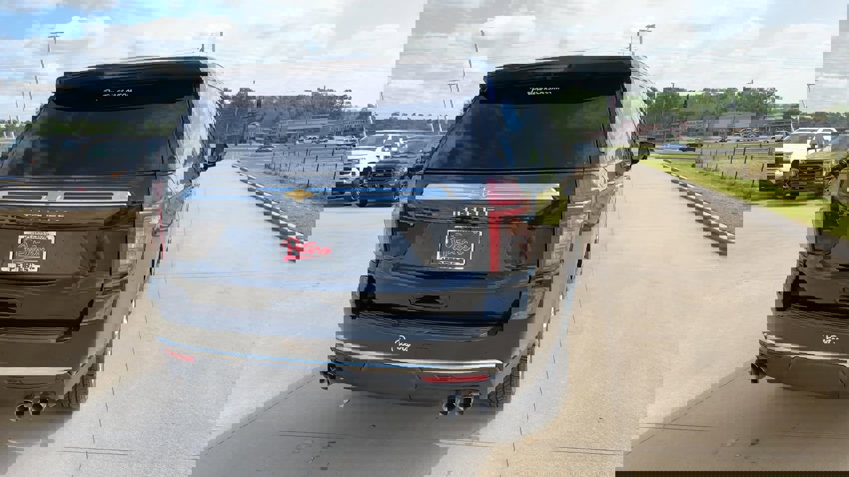 Used 2023 Chevrolet Tahoe High Country image 8