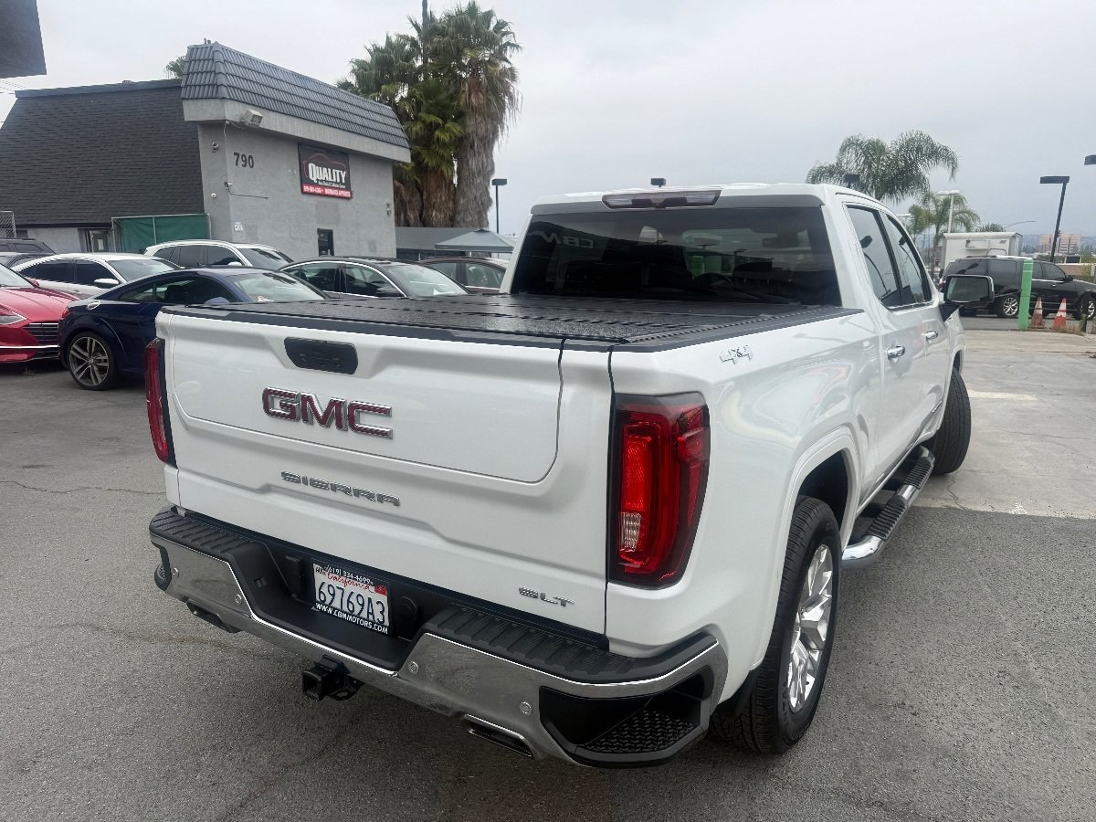 Used 2020 GMC Sierra 1500 SLT w/ Driver Alert Package II AWD/4WD image 11