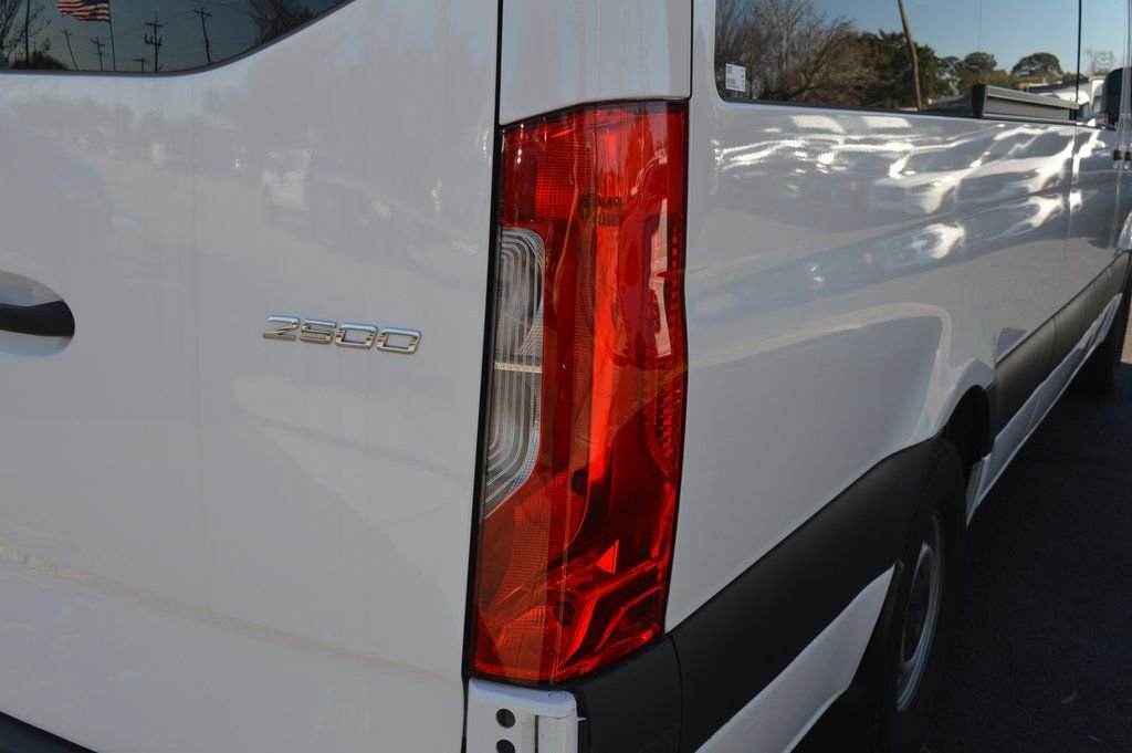 Used 2025 Mercedes-Benz Sprinter 2500 image 15