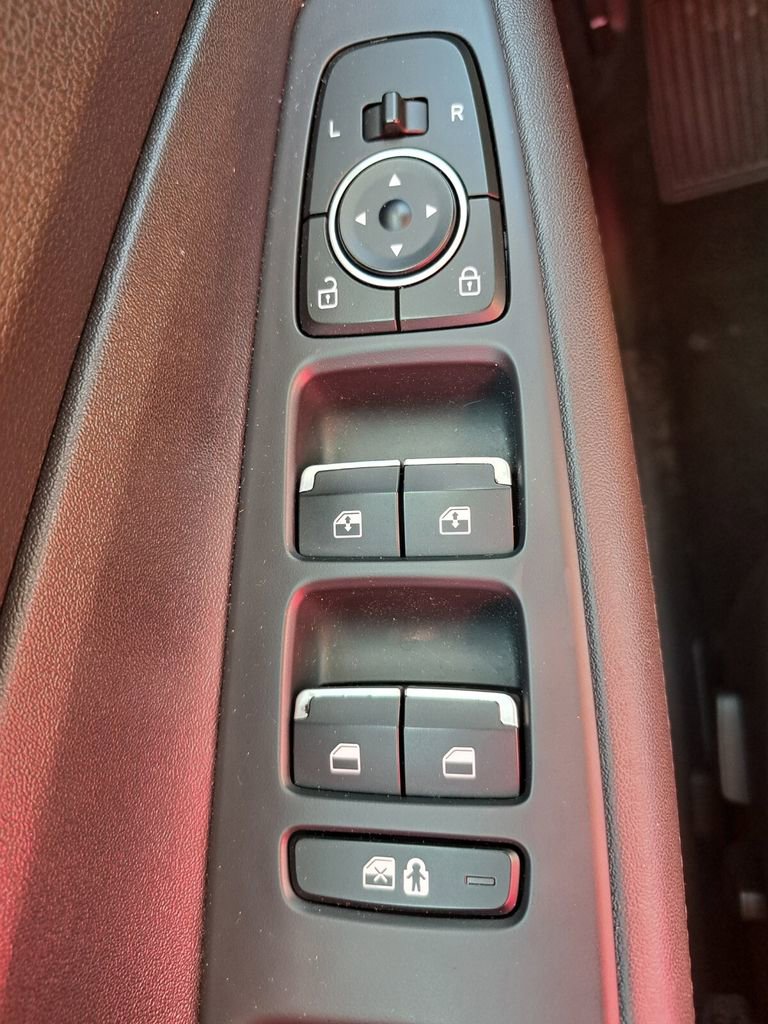 Used 2023 Hyundai Santa Fe SEL image 19