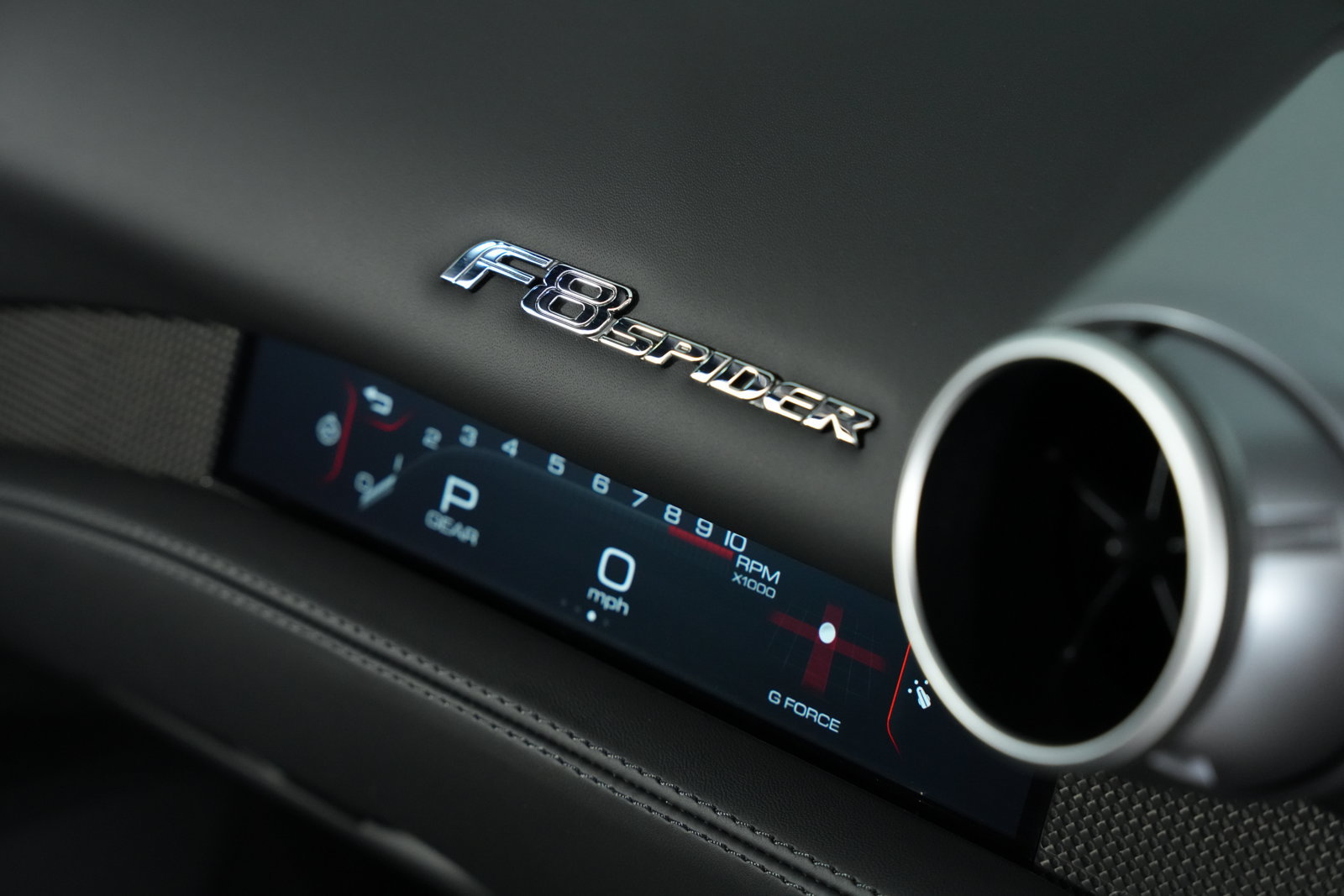 Used 2023 Ferrari F8 Spider RWD image 41