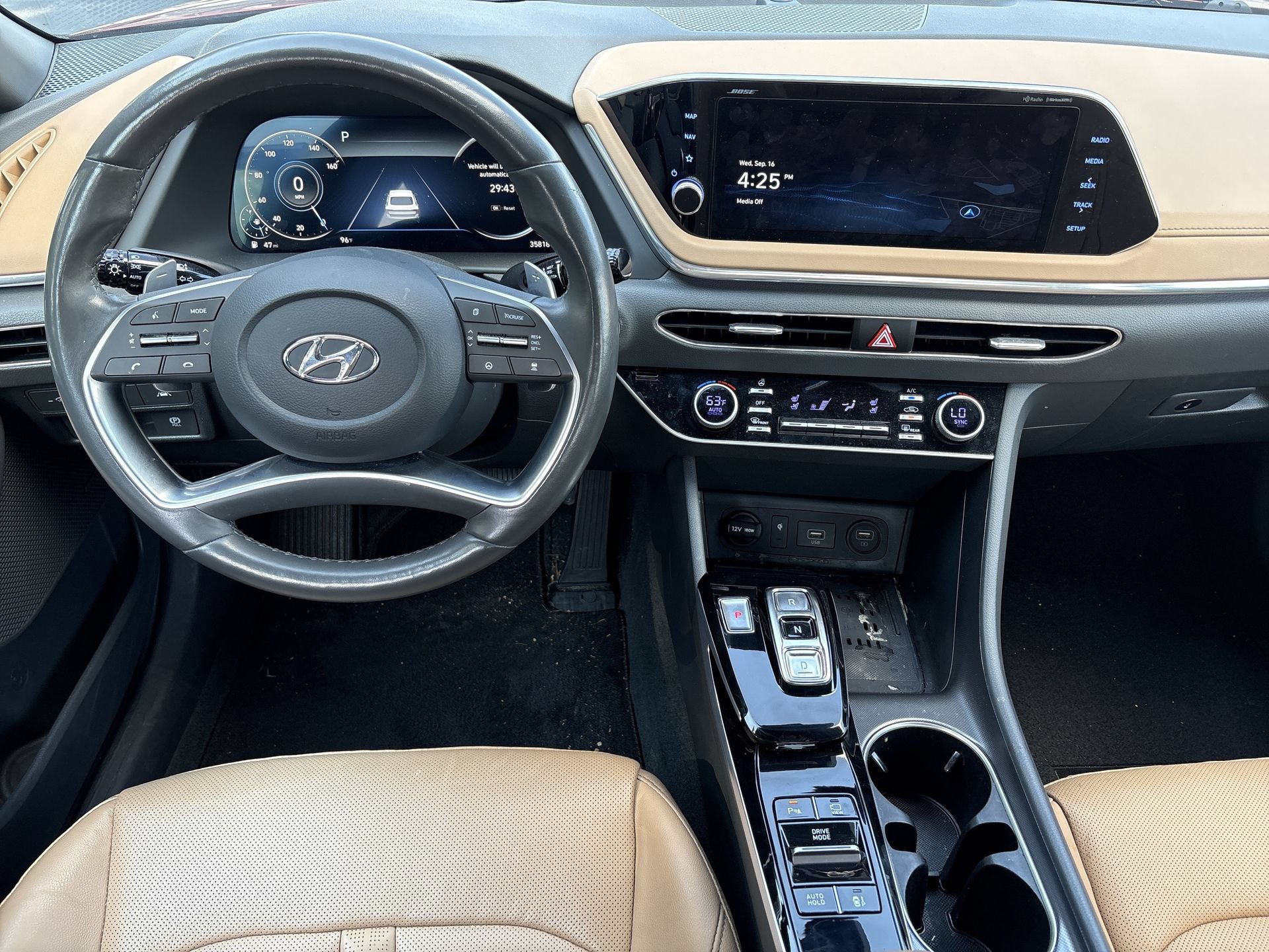 Used 2023 Hyundai Sonata Limited FWD image 2